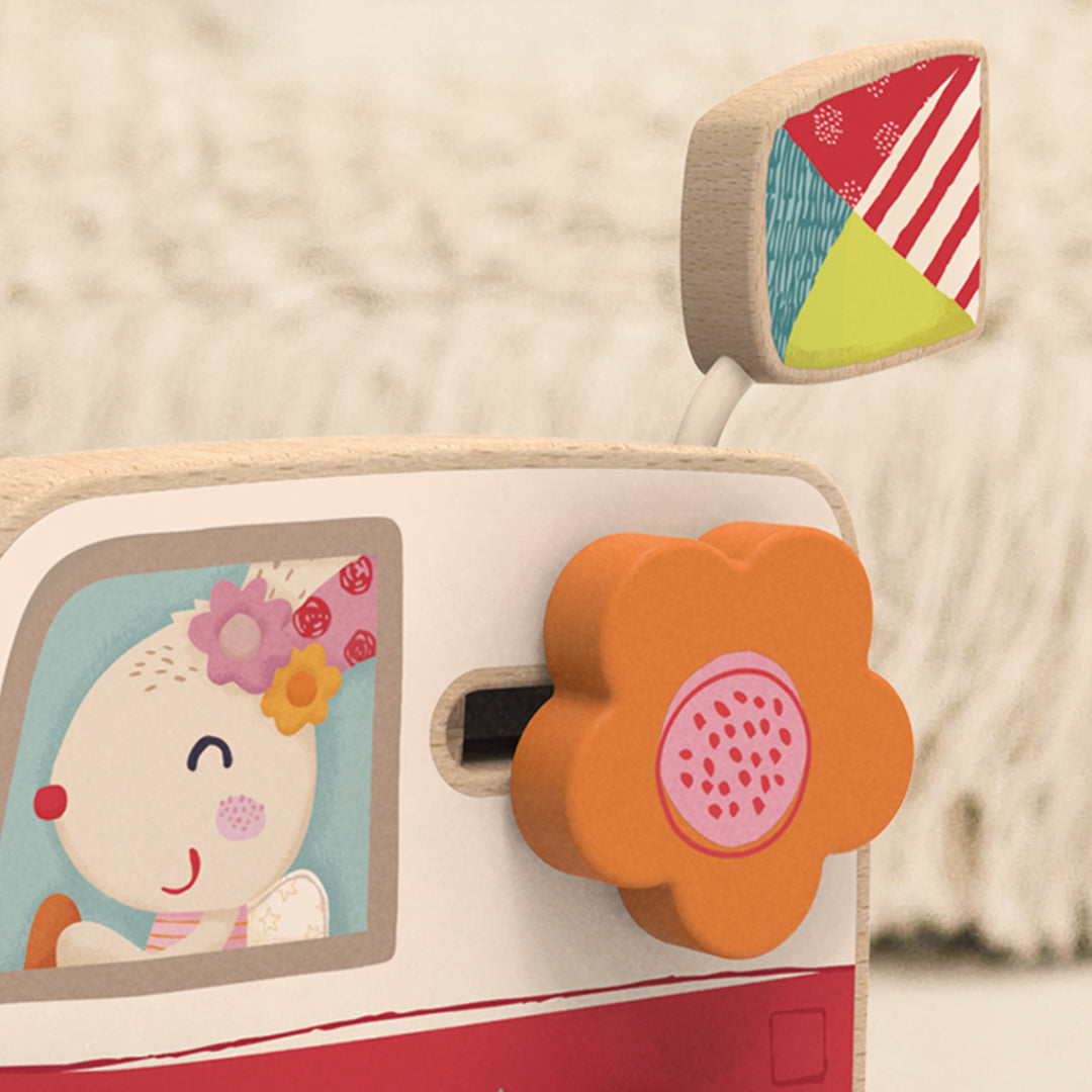 Ma première voiture "Le bus fleuri de Pipa"