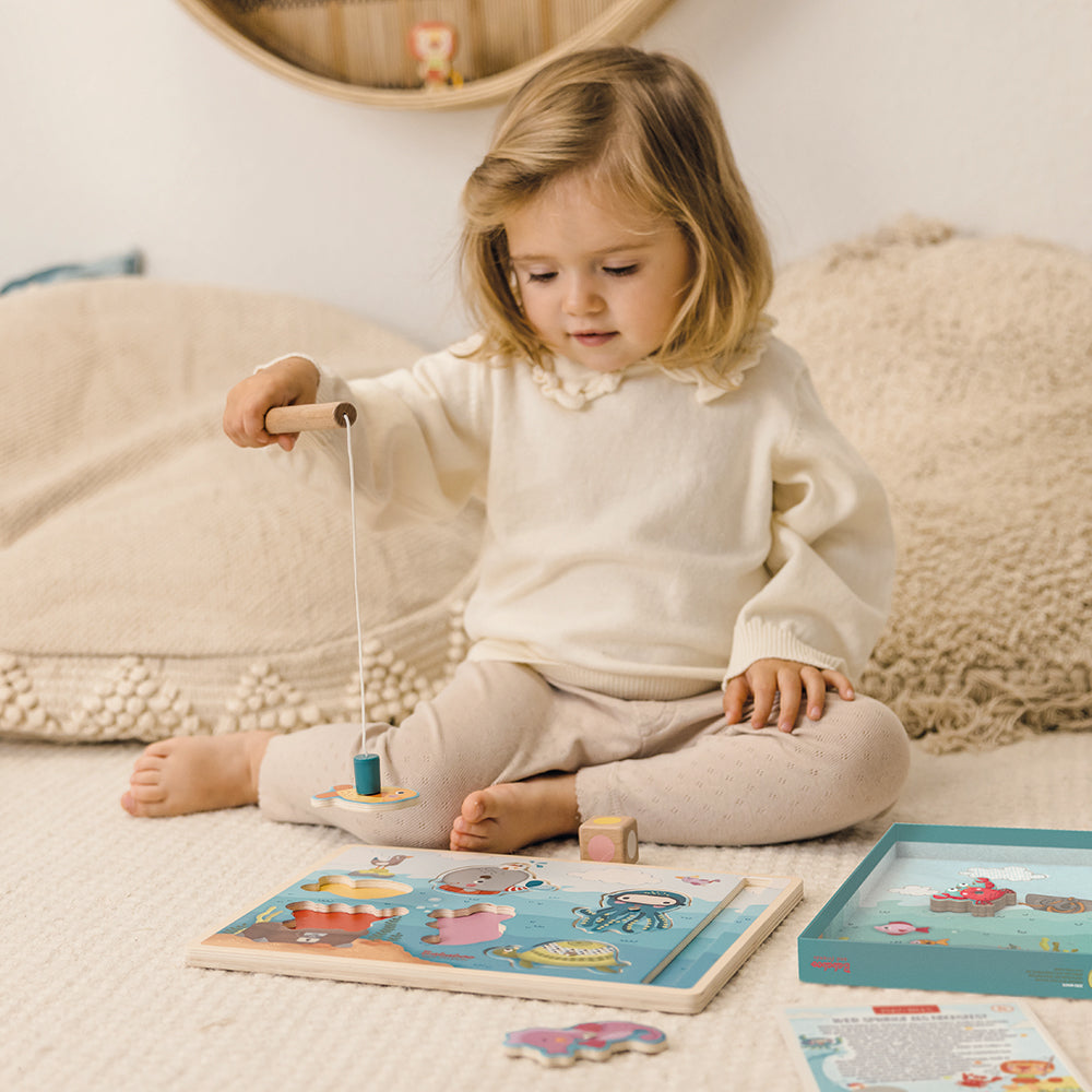 Puzzle jeu de pêche "Vilma la baleine aime la mer"