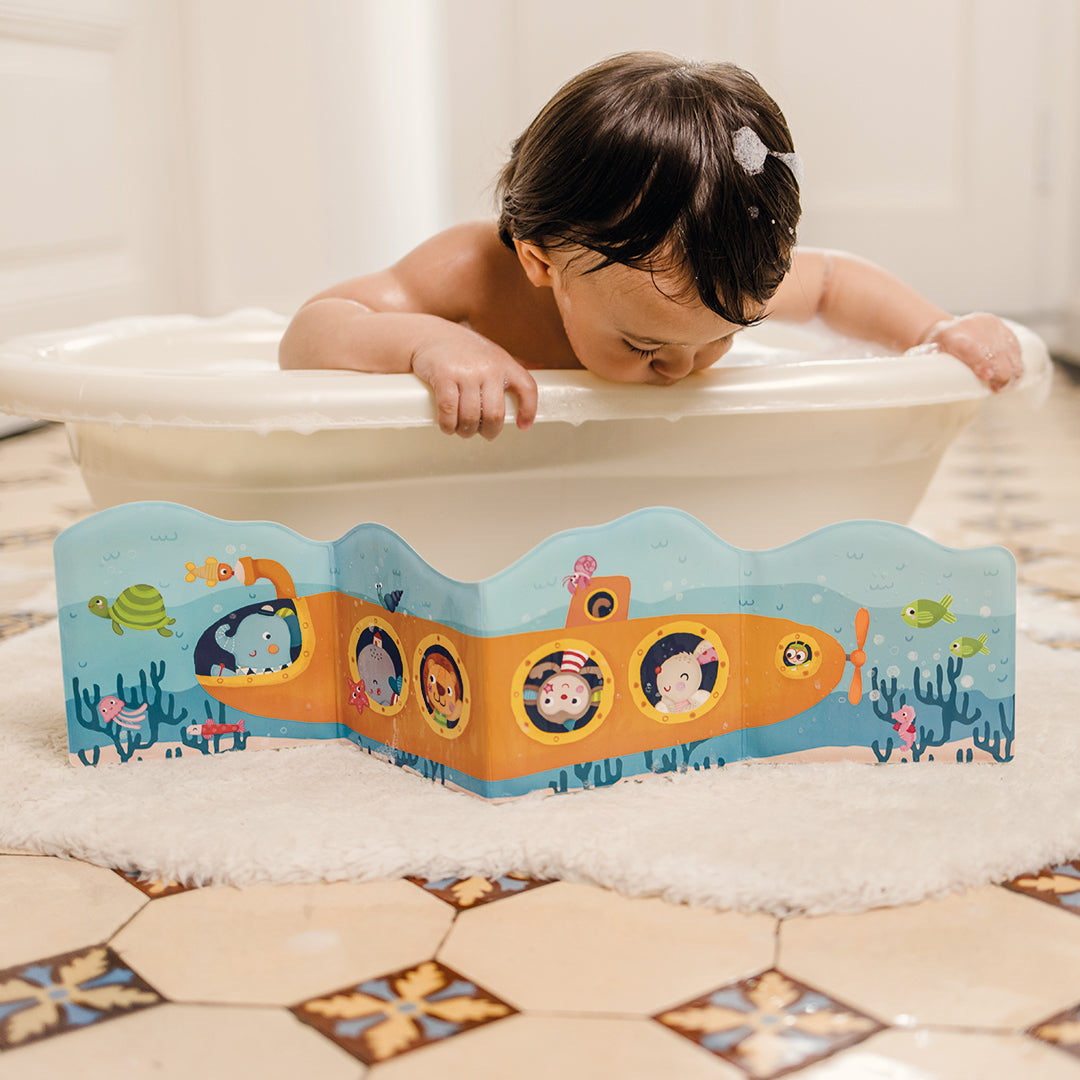 Livre de bain accordéon  "Jeux dans l’eau avec Capitaine Lolo !"